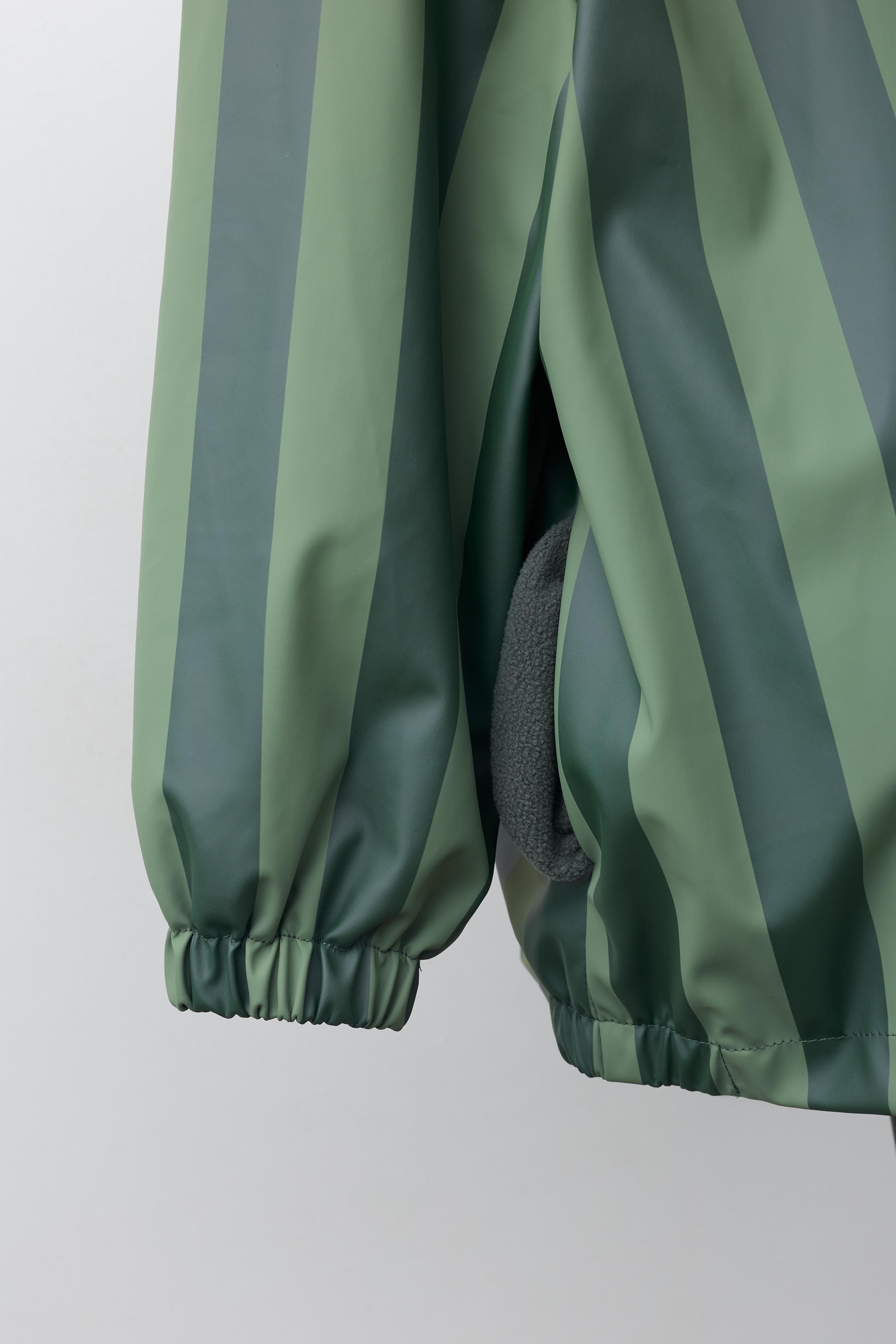 STRIPED WATER-RESISTANT RUBBERIZED RAINCOAT